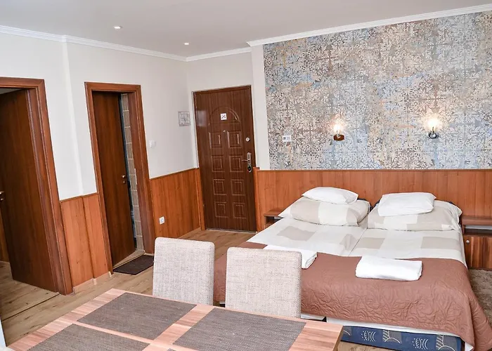 Media Panzio Es Apartmanhaz