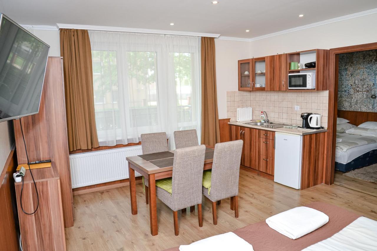 Pensjonat Media Panzio Es Apartmanhaz 3*