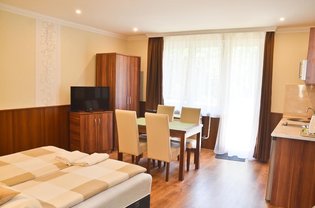 Media Panzio Es Apartmanhaz Hajdúszoboszló