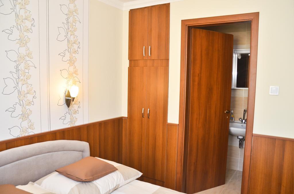 Media Panzio Es Apartmanhaz 3*