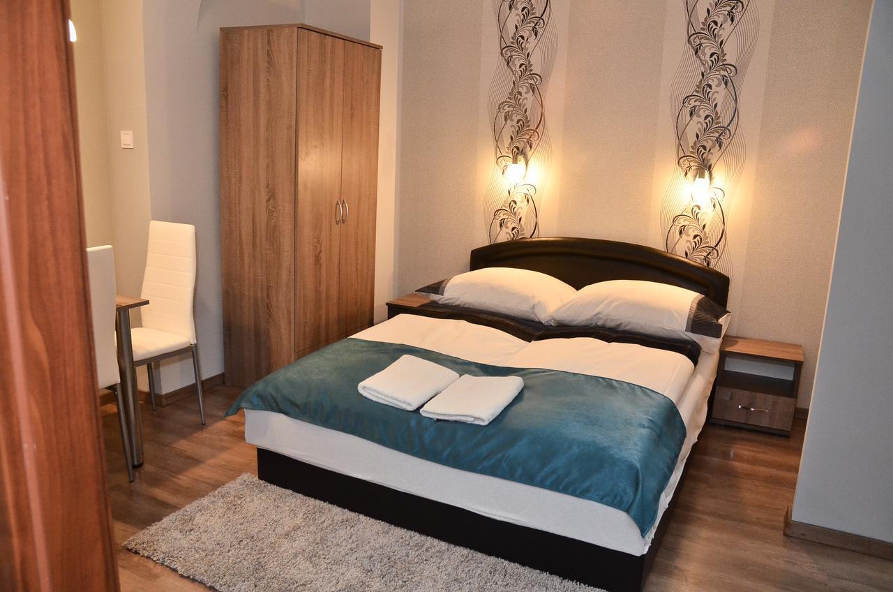 Media Panzio Es Apartmanhaz 3*