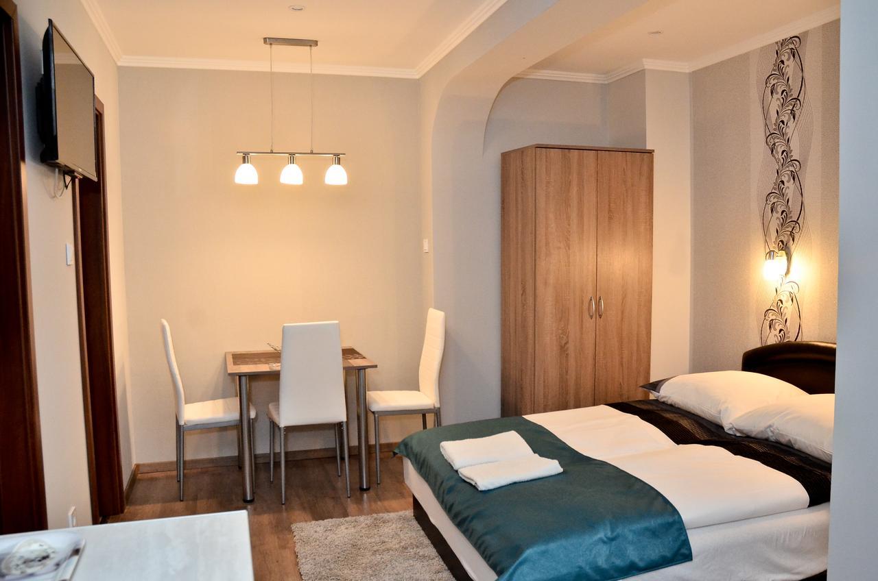 Media Panzio Es Apartmanhaz 3*